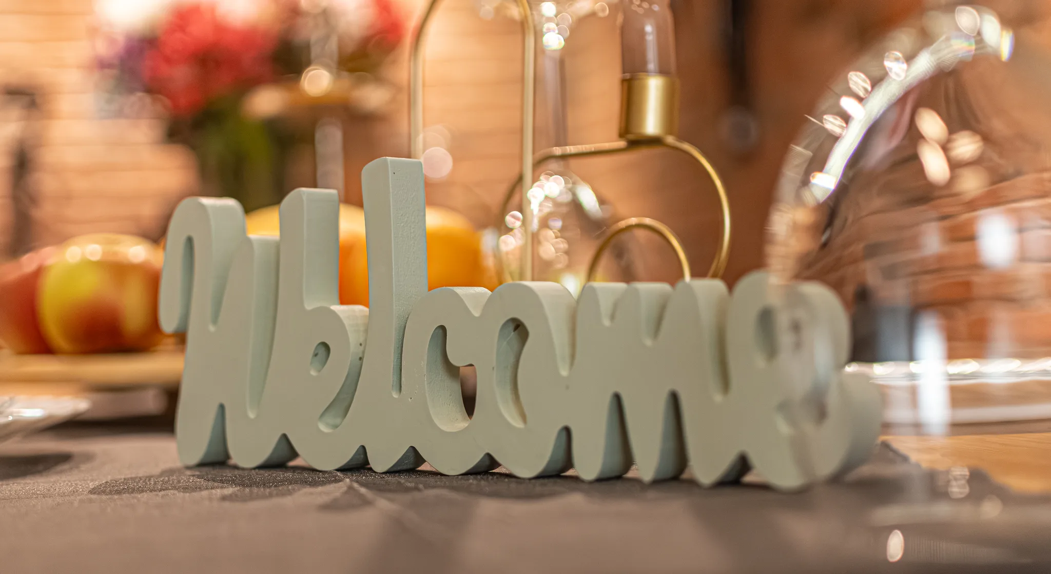 'Welcome' dekor uz cvijeće i voće, podrum